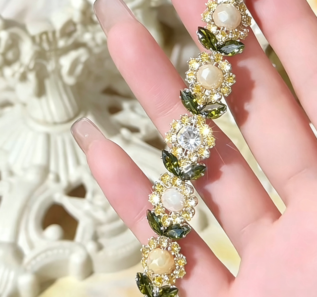 Sunflower Tale DIY Bracelet Making Kit | Green Leaf Zircon Jewelry Supplies
